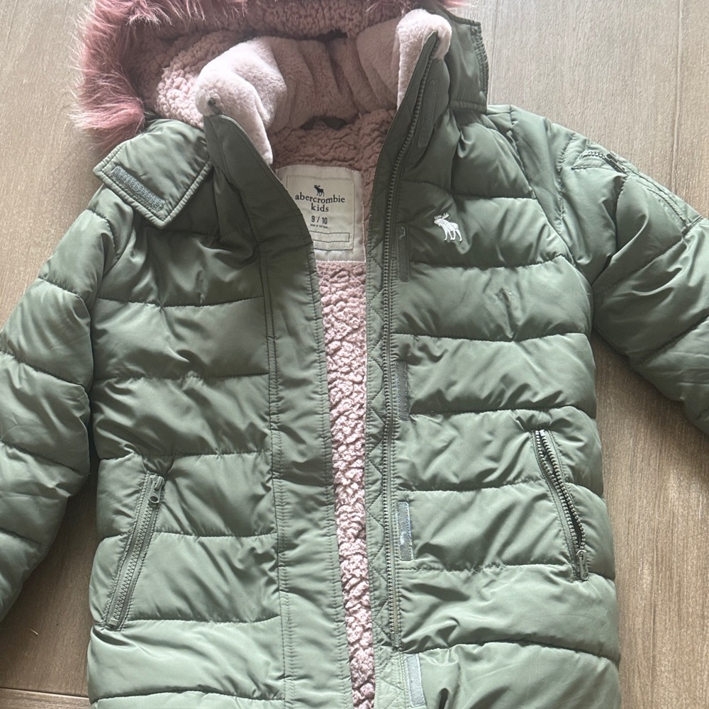 Abercrombie & Fitch Kids Green Puffer Jacket with Pink Lining